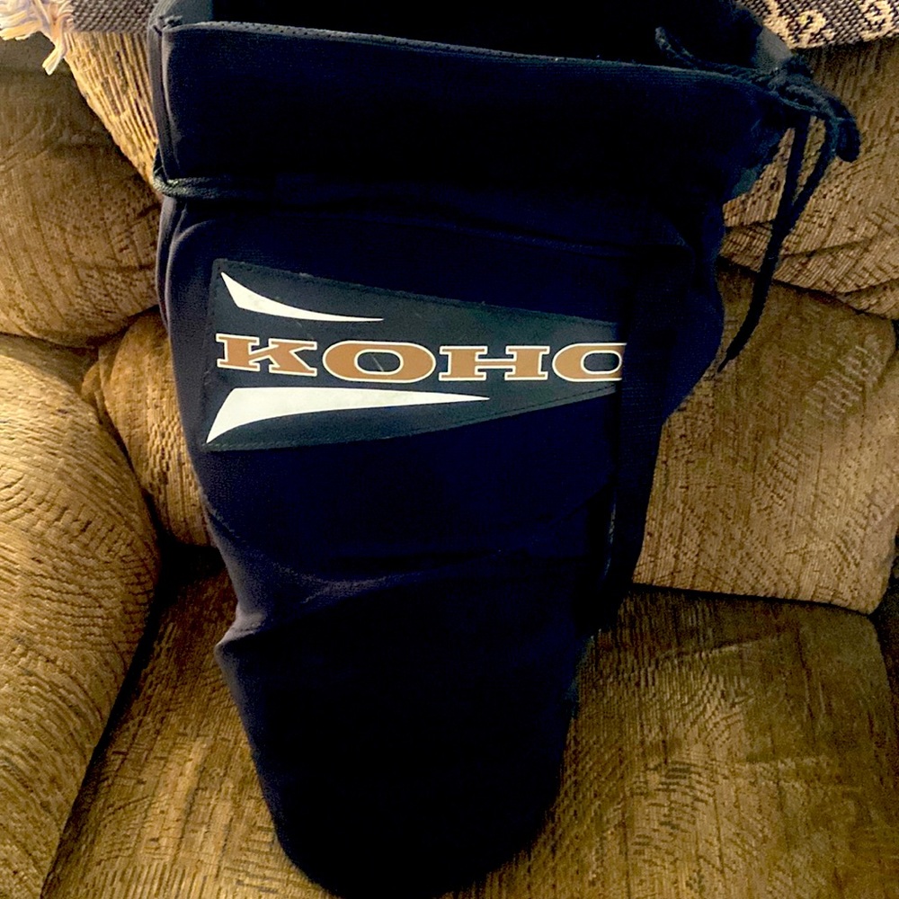 Youth hockey pants. Size is L made by Koho